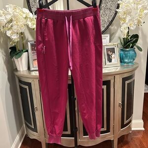 Figs Women's Jogger Pants in Berry Pink